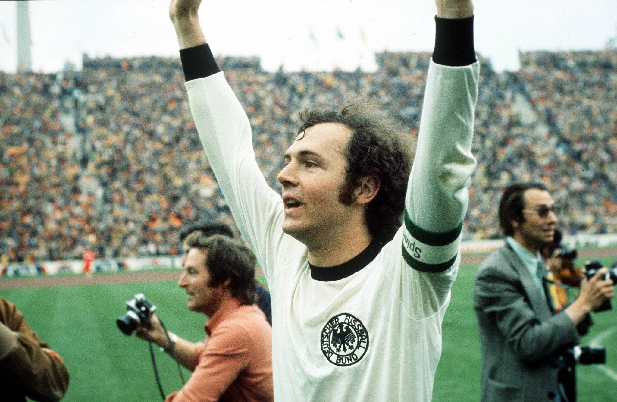 Những thành tích và đóng góp của Franz Beckenbauer cho bóng đá thế giới